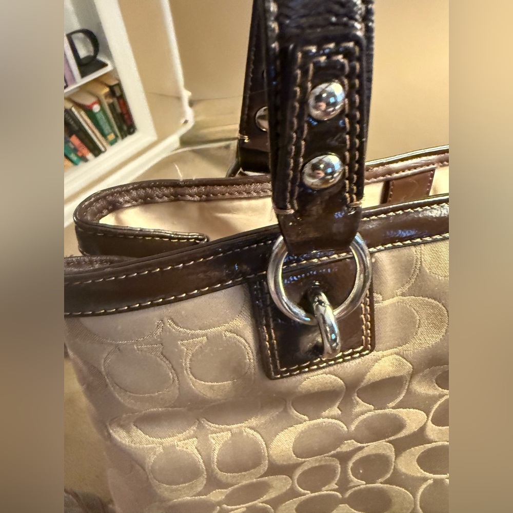 Coach Penelope Signature Sateen Satchel 2012 EUC - Picture 8 of 14